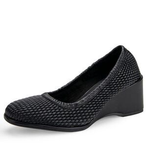 Aerosoles Women's Airlie Pump Black Quilted 9